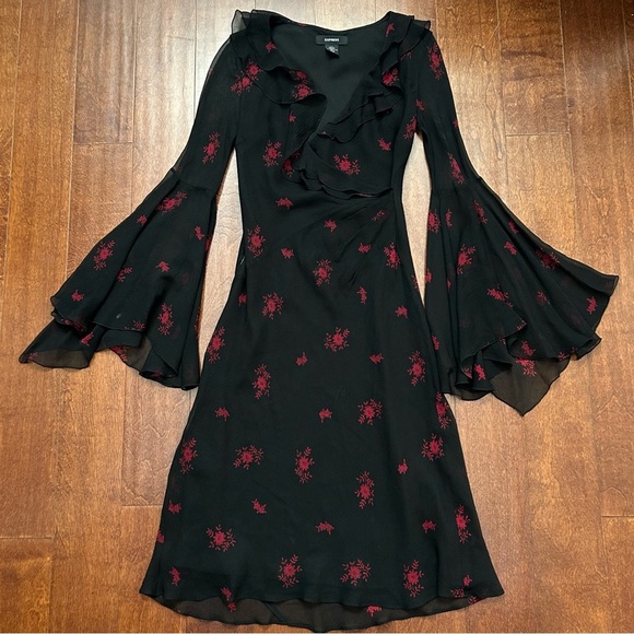 Vintage Express 100% Silk Black and Red Floral Dress, Bell Sleeves, Size 5/6 - Picture 1 of 13